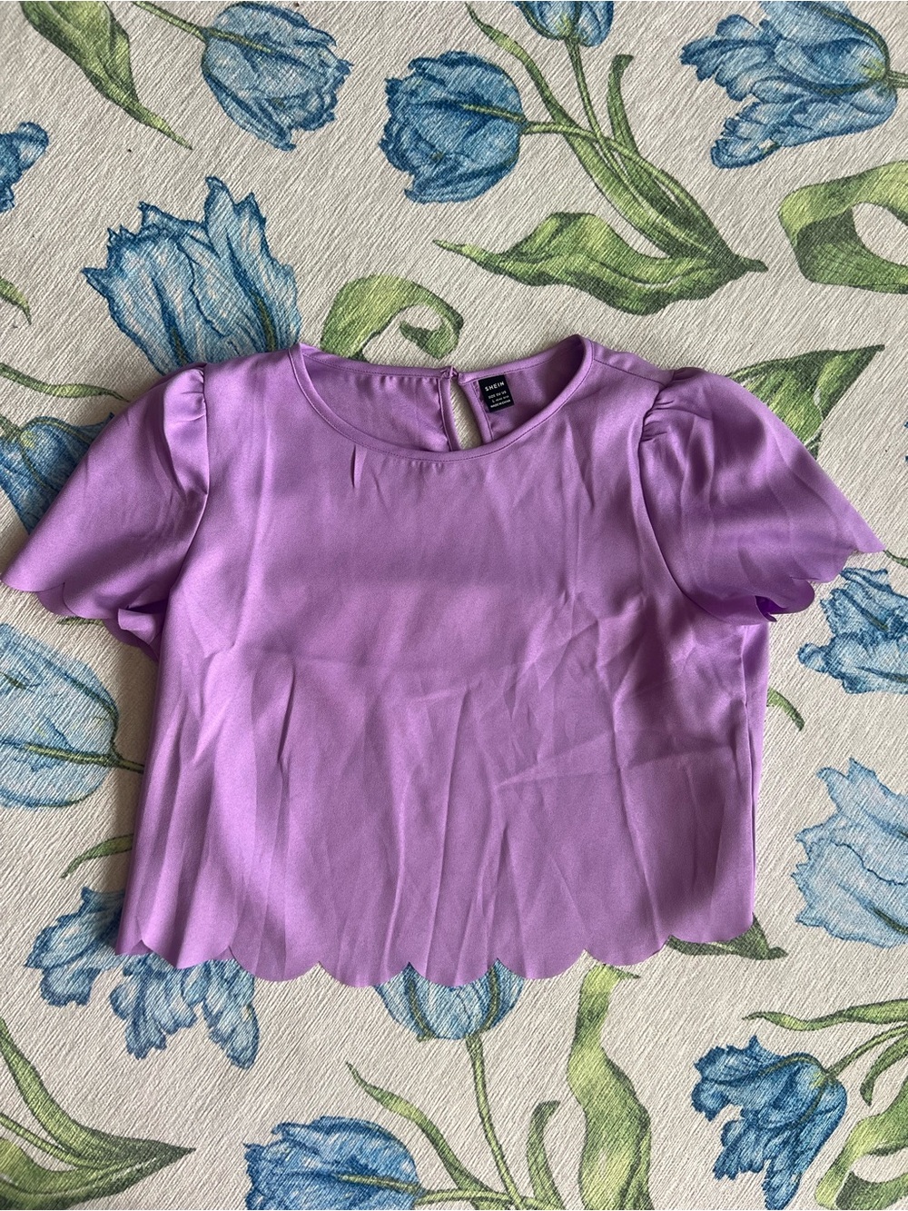 SHEIN Scalloped Top